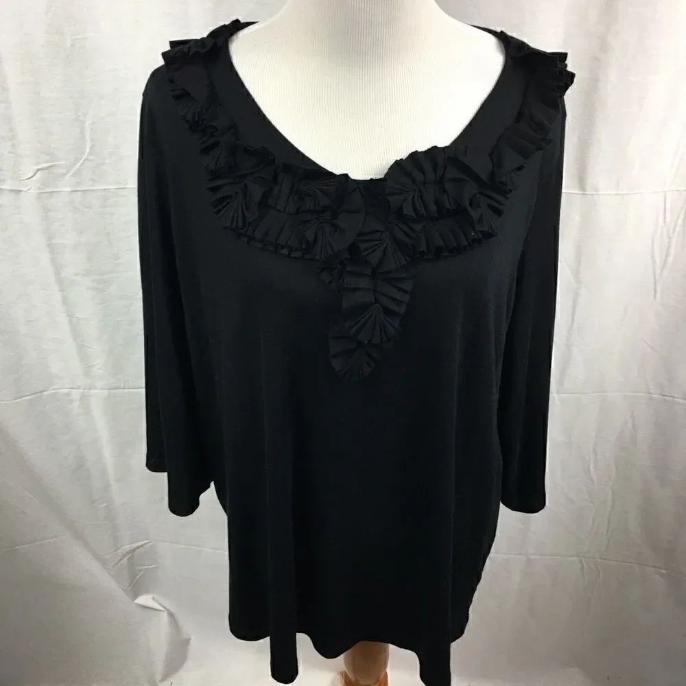 3X Design History Top black long sleeved Star ruffled v neckline soft flowy